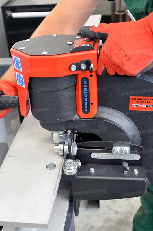 portable-hydraulic-punchers-wheel-puncher-slide-1.jpg