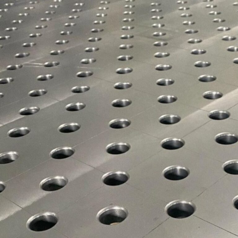 D28 Schweißtisch Blank